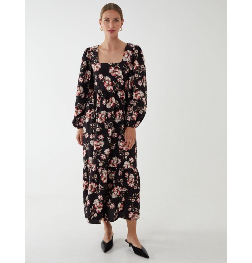 Square Neck Trapeze Midi Dress Square Neck Trapeze Midi Dress
