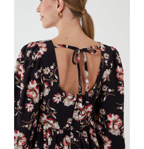 Square Neck Trapeze Midi Dress Square Neck Trapeze Midi Dress