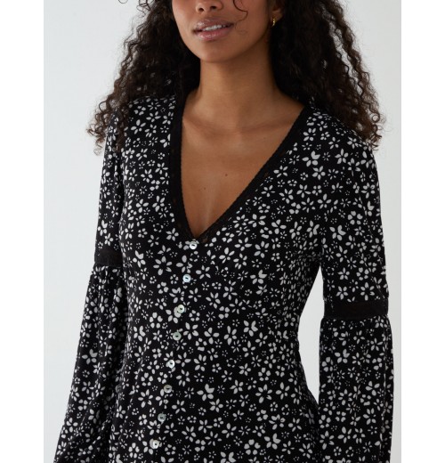 Lace Trimmed Midi Dress Lace Trimmed Midi Dress