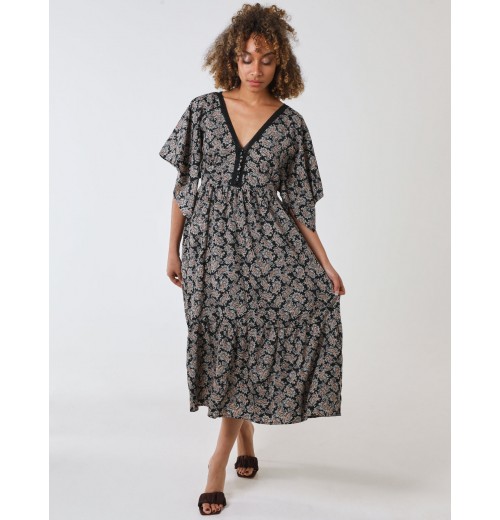 Crochet Bust Kimono Sleeve Dress Crochet Bust Kimono Sleeve Dress