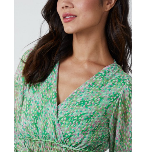 Sheared Waist Tiered Crossover Chiffon Print Dress Sheared Waist Tiered Crossover Chiffon Print Dress