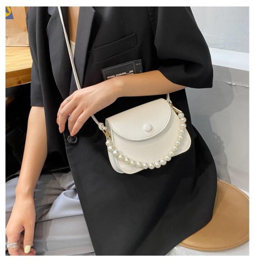 Pearl Beaded Crossbody Bag Pearl Beaded Crossbody Bag